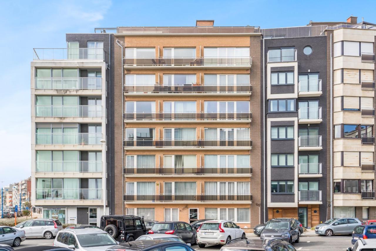 Luxurious And Unique Design App Centre Koksijde Apartment Bagian luar foto